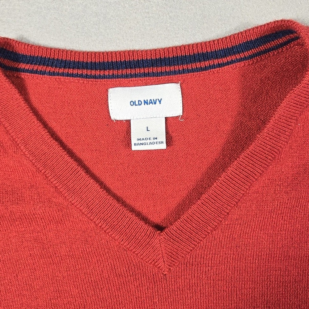 Old Navy Men's Large Red V-Neck Pullover Knit Sweater